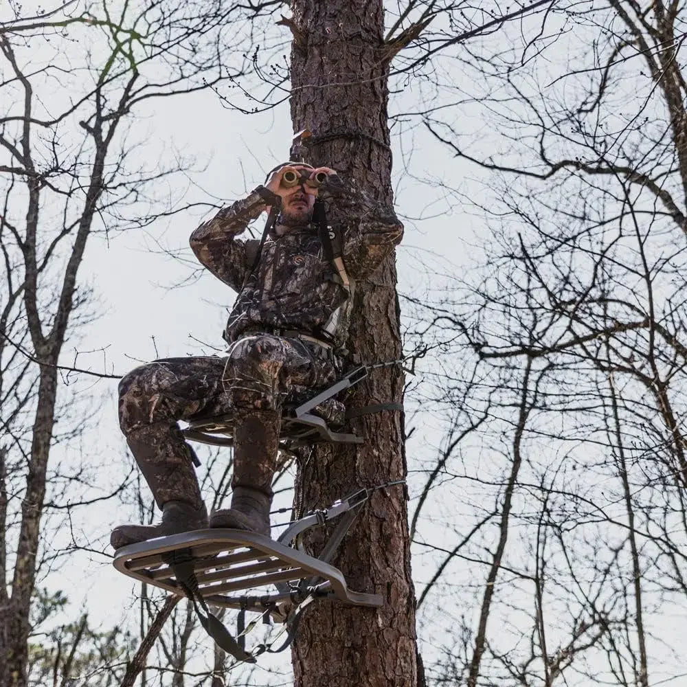 Climbing Treestand for Outdoors